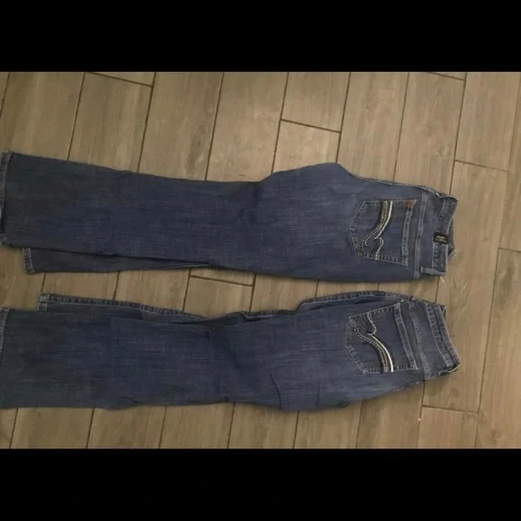 🍁Aura wrangler jeans. Women’s 6 and inseam 30in - Picture 2 of 4